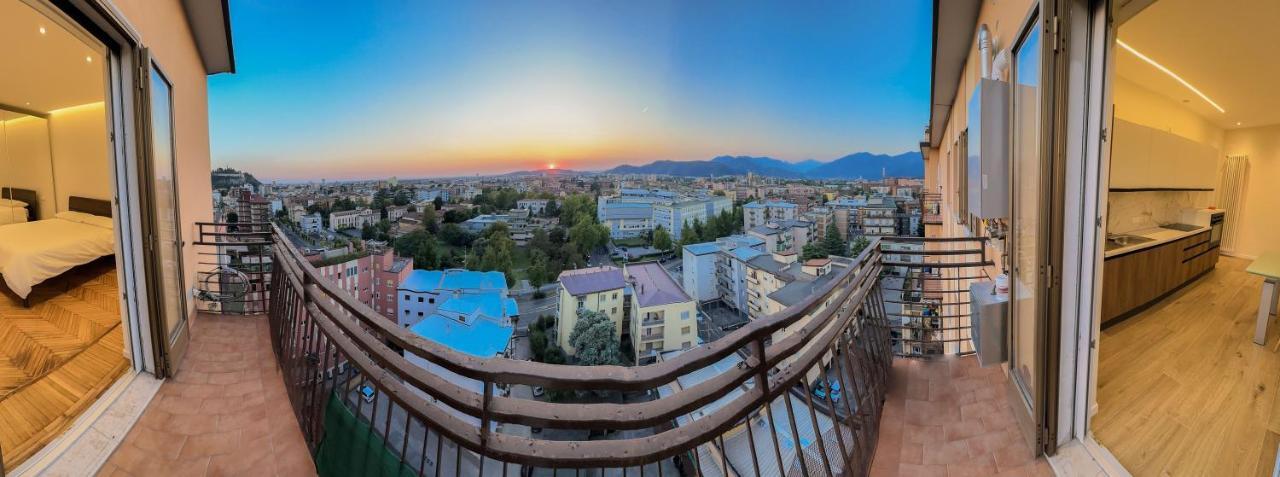 Attici Alba E Tramonto Ospedale E Vista Apartment Brescia Bagian luar foto