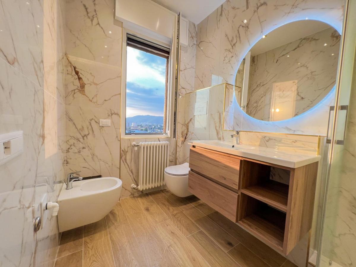 Attici Alba E Tramonto Ospedale E Vista Apartment Brescia Bagian luar foto